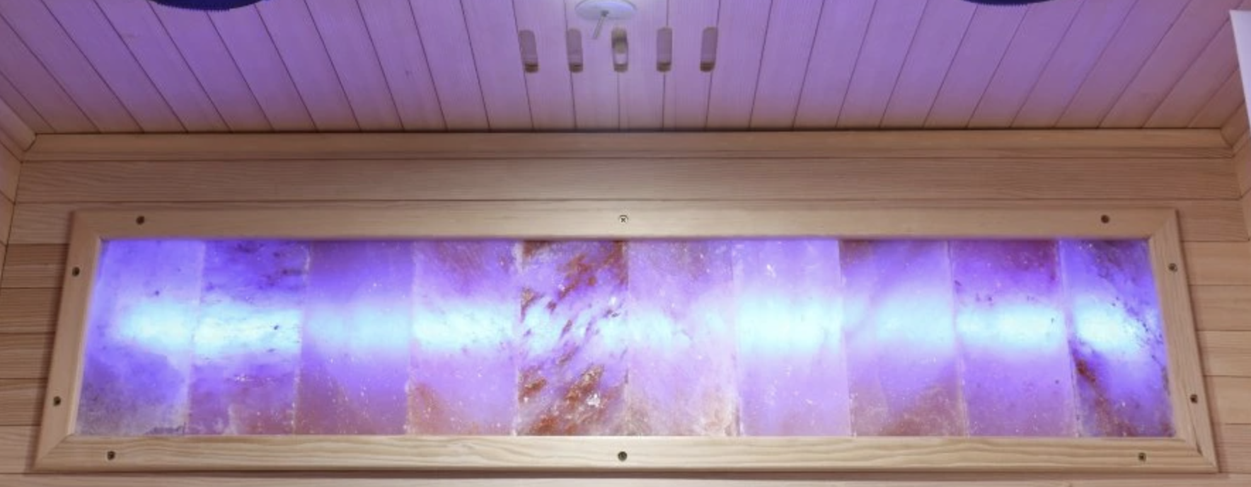 Solná stěna na zadní stěně – omezená plocha